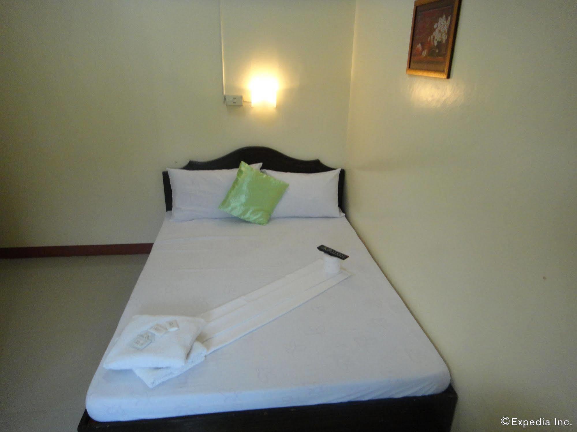Amerson Pension Place Puerto Princesa Kültér fotó